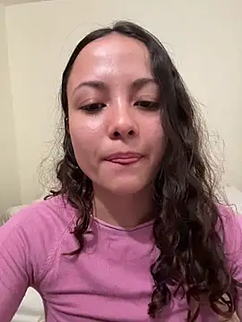 Snapshot of Megan_Rodrigo chatting on April 28, 2026, 2:21 pm Megan Rodrigo online show from April 28, 2026, 2:21 pm
