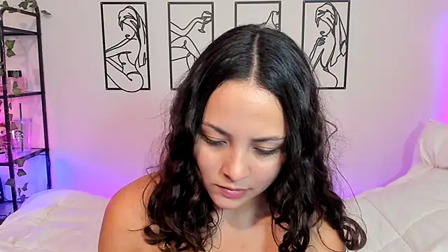 Snapshot of Megan_Rodrigo chatting on September 23, 2025, 7:21 pm Megan Rodrigo online show from September 23, 2025, 7:21 pm