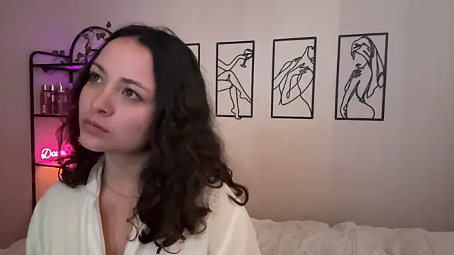 Snapshot of Megan_Rodrigo chatting on November 19, 2025, 7:14 pm Megan Rodrigo online show from November 19, 2025, 7:14 pm