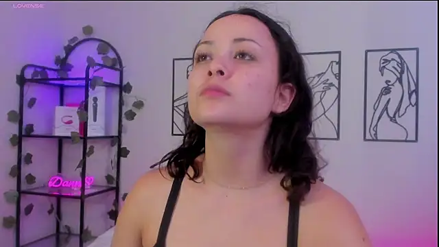 Snapshot of Megan_Rodrigo chatting on February 19, 2025, 8:10 pm Megan Rodrigo online show from February 19, 2025, 8:10 pm