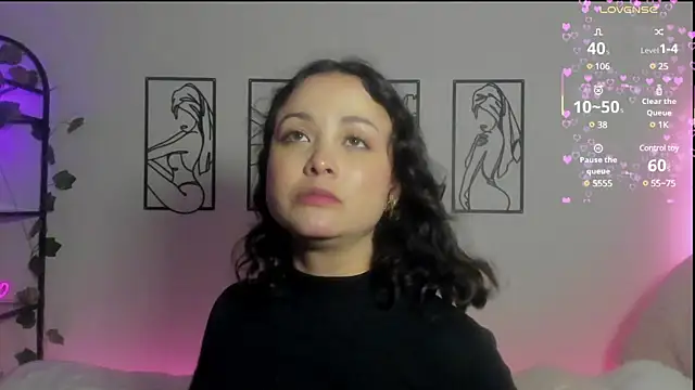 Snapshot of Megan_Rodrigo chatting on March 6, 2025, 8:05 pm Megan Rodrigo online show from March 6, 2025, 8:05 pm