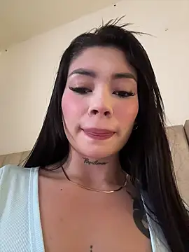 Roxanne 08 online show from May 21, 2026, 7:33 pm