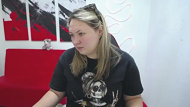 SallyVerda online show from July 8, 2026, 5:35 pm