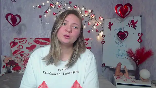 Snapshot of SallyVerda chatting on February 5, 2026, 8:26 pm SallyVerda online show from February 5, 2026, 8:26 pm