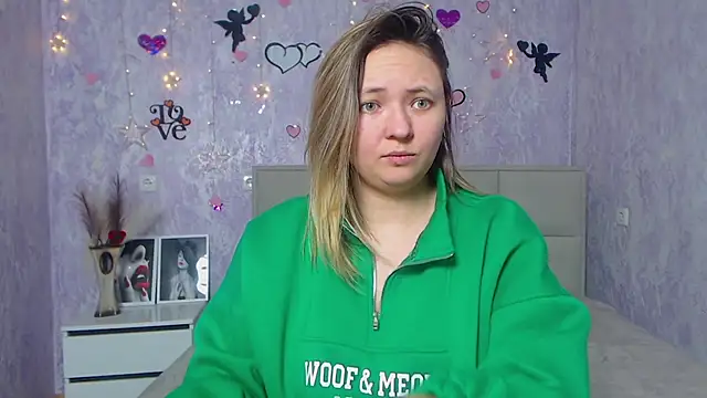 SallyVerda online show from February 24, 2025, 6:47 pm