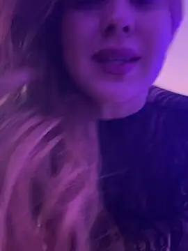 Amber Martins  online show from May 3, 2026, 12:05 am