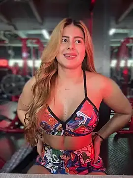 Amber Martins  online show from May 17, 2026, 4:07 pm