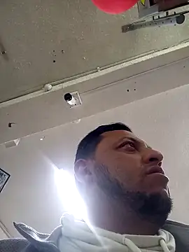 Snapshot of BatiBattman69 chatting on March 11, 2025, 3:14 am BatiBattman69 online show from March 11, 2025, 3:14 am