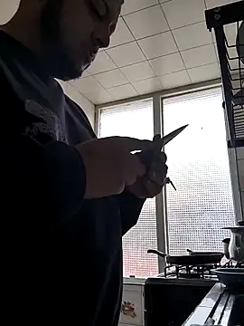 Snapshot of BatiBattman69 chatting on February 15, 2025, 3:39 pm BatiBattman69 online show from February 15, 2025, 3:39 pm