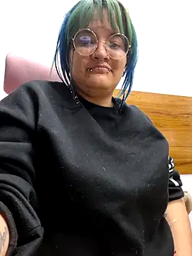 lucky-leah online show from March 5, 2026, 3:47 am