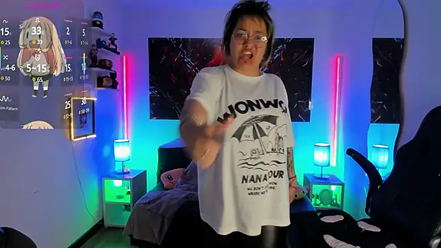 lucky-leah online show from October 14, 2025, 4:24 am