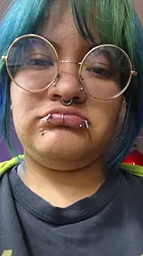 lucky-leah online show from February 8, 2026, 3:26 am