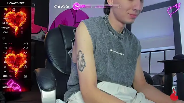 Snapshot of Santi_delacruz chatting on February 21, 2025, 12:05 am Santi delacruz online show from February 21, 2025, 12:05 am