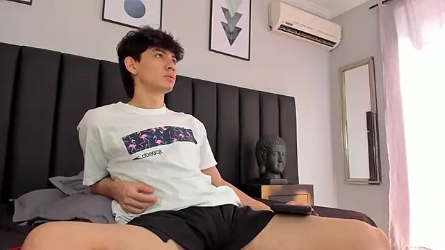 Snapshot of Santi_delacruz chatting on January 3, 2025, 5:10 pm Santi delacruz online show from January 3, 2025, 5:10 pm