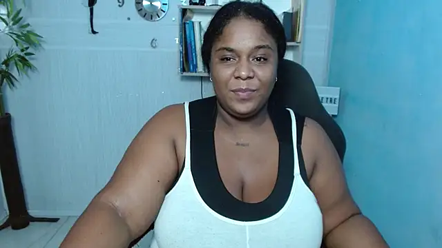 Snapshot of bbw_charlote chatting on March 7, 2025, 10:46 am bbw charlote online show from March 7, 2025, 10:46 am