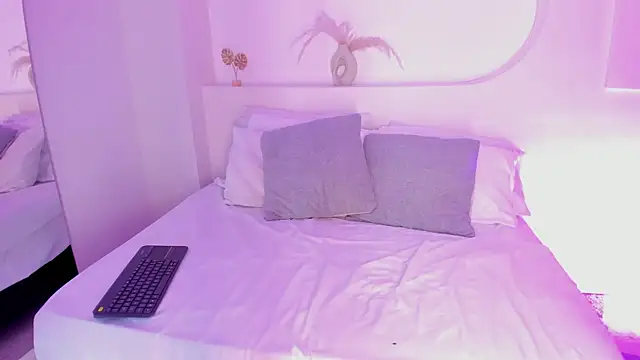 violeta marinn online show from January 27, 2025, 11:32 am