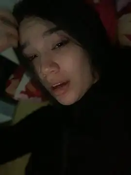 Snapshot of Ambar_R0SSE chatting on February 5, 2025, 7:29 am Ambar R0SSE online show from February 5, 2025, 7:29 am