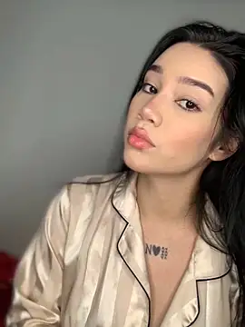 Snapshot of Ambar_R0SSE chatting on February 19, 2025, 4:55 am Ambar R0SSE online show from February 19, 2025, 4:55 am
