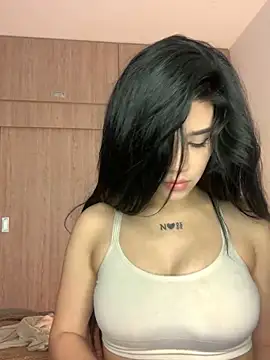 Snapshot of Ambar_R0SSE chatting on March 1, 2025, 7:19 am Ambar R0SSE online show from March 1, 2025, 7:19 am