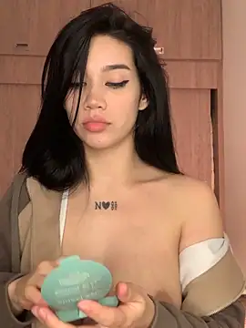Snapshot of Ambar_R0SSE chatting on March 2, 2025, 8:16 am Ambar R0SSE online show from March 2, 2025, 8:16 am