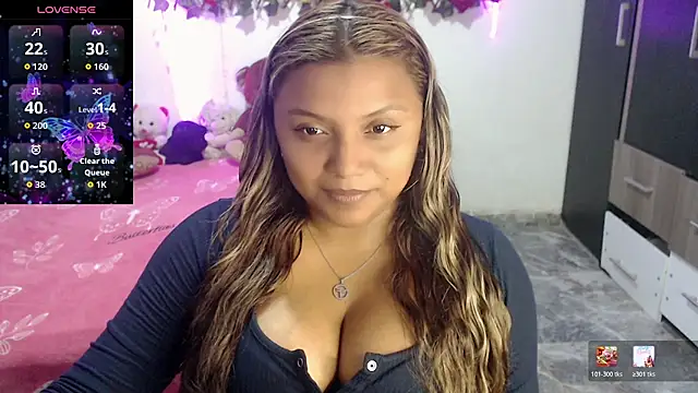 Snapshot of sexysusan4you chatting on July 23, 2026, 7:43 pm sexysusan4you online show from July 23, 2026, 7:43 pm