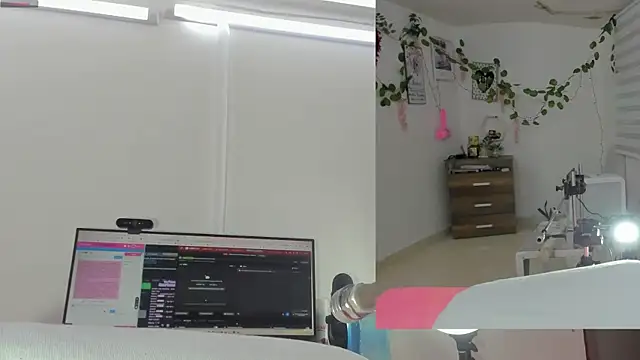 Snapshot of Daki_Ume_ chatting on December 20, 2025, 2:36 am Daki Ume online show from December 20, 2025, 2:36 am