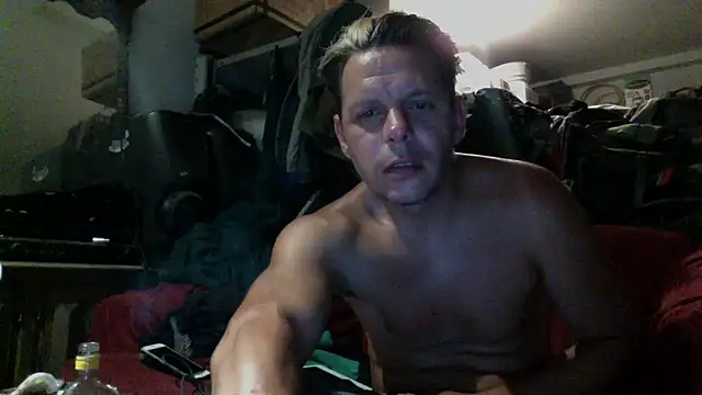 Snapshot of Phelyxx_elgato chatting on June 17, 2026, 10:14 am Phelyxx elgato online show from June 17, 2026, 10:14 am