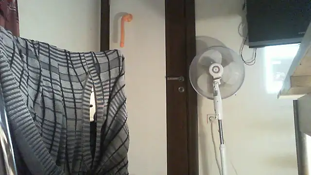 Snapshot of thekeys chatting on May 20, 2026, 7:11 pm thekeys online show from May 20, 2026, 7:11 pm