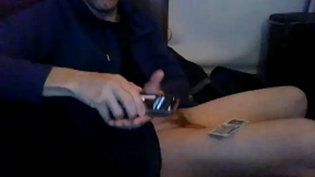 Snapshot of Haztogo4me chatting on November 17, 2025, 10:08 am Haztogo4me online show from November 17, 2025, 10:08 am