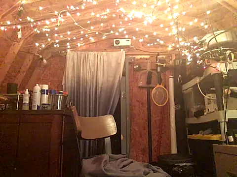 Snapshot of Haztogo4me chatting on October 21, 2025, 4:12 am Haztogo4me online show from October 21, 2025, 4:12 am