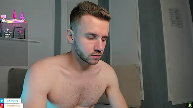 EnriqueBarberry online show from October 12, 2025, 5:31 am