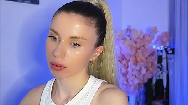 ivyleague  online show from March 27, 2026, 6:20 pm