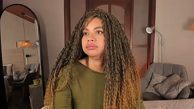 nayah   online show from April 9, 2026, 8:04 pm