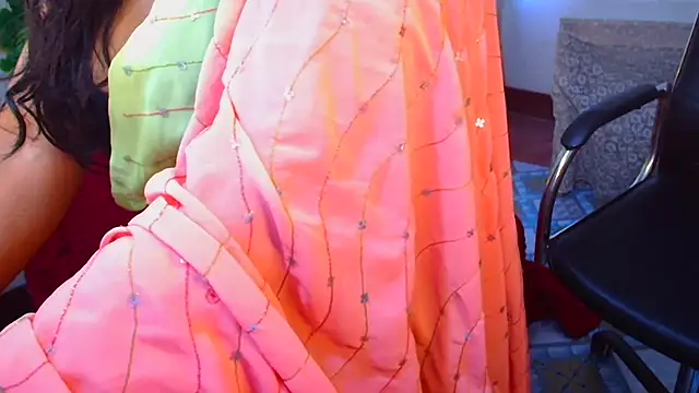 SnoowForYou online show from November 18, 2025, 1:10 am