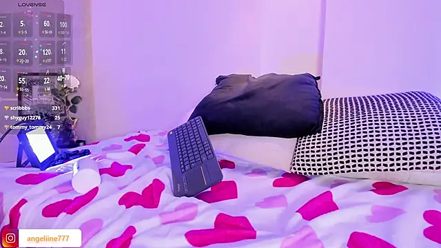 Snapshot of angeline-777 chatting on March 22, 2025, 4:26 pm angeline-777 online show from March 22, 2025, 4:26 pm