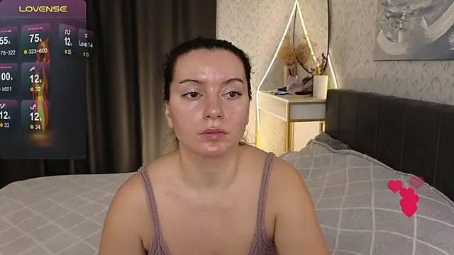 Snapshot of YourSweetDream_ chatting on November 9, 2025, 8:18 am YourSweetDream online show from November 9, 2025, 8:18 am