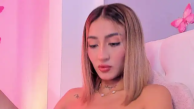 Snapshot of rosemonrooe chatting on April 6, 2026, 2:18 pm rosemonrooe online show from April 6, 2026, 2:18 pm