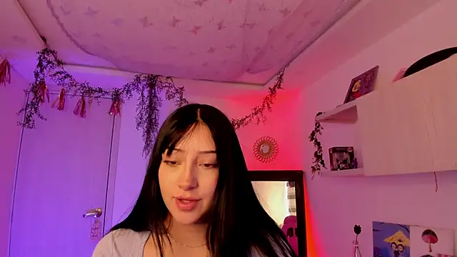 tokyouwu   online show from March 4, 2025, 1:06 pm