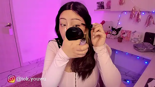 tokyouwu   online show from January 17, 2025, 11:59 am