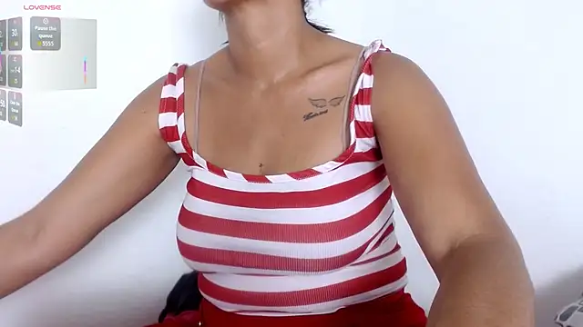 seductivespellvagina80 online show from June 27, 2026, 3:40 pm