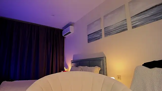 Amazing  bitch online show from July 9, 2026, 7:35 pm