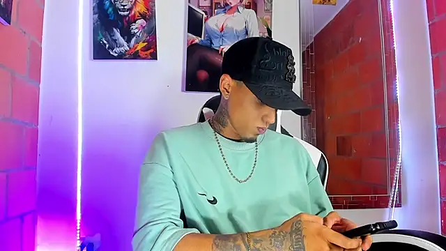 Liam lee online show from March 21, 2026, 11:08 pm