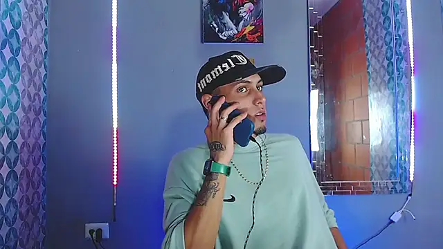 Snapshot of Liam_lee chatting on May 15, 2026, 12:08 am Liam lee online show from May 15, 2026, 12:08 am