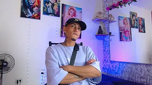 Liam lee online show from October 18, 2025, 10:01 pm