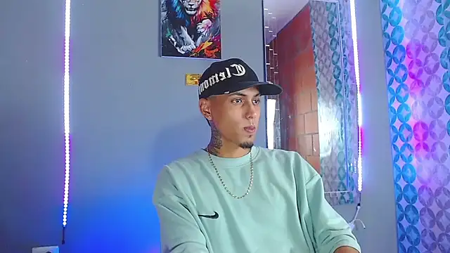 Liam lee online show from April 3, 2026, 11:22 pm