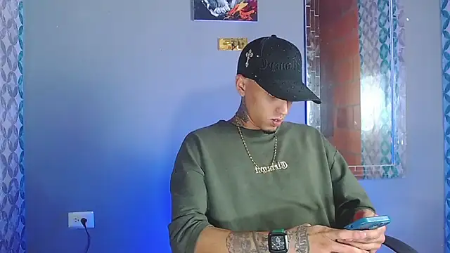 Snapshot of Liam_lee chatting on May 22, 2026, 11:36 pm Liam lee online show from May 22, 2026, 11:36 pm
