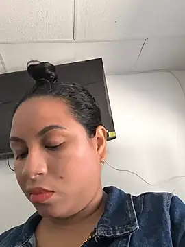 Francesca ferrari online show from July 12, 2026, 7:58 pm