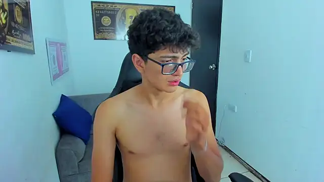 TylerWhite  online show from March 16, 2025, 5:58 am