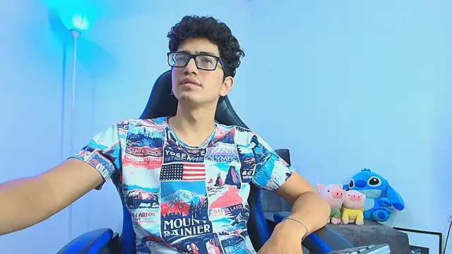 TylerWhite  online show from September 19, 2025, 6:17 am