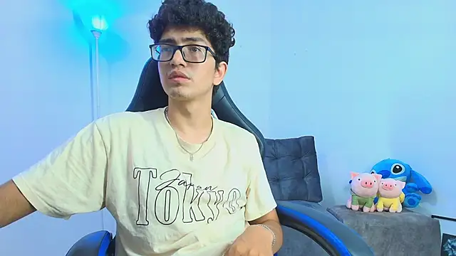 TylerWhite  online show from September 28, 2025, 6:59 pm